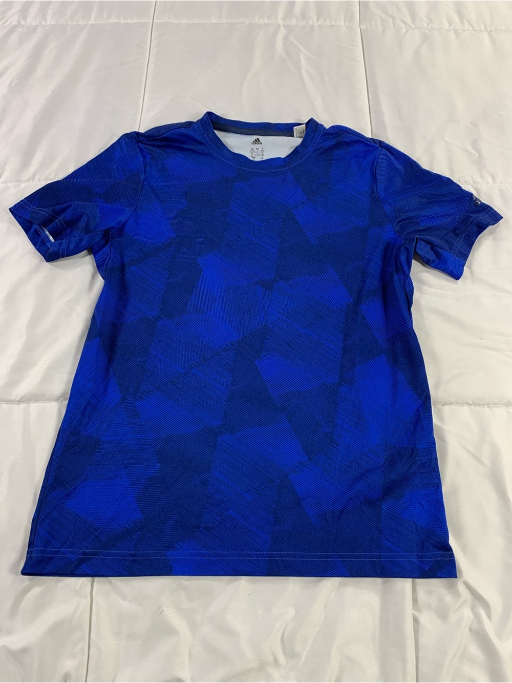 Pre loved ADIDAS shirt youth size 13-14 L